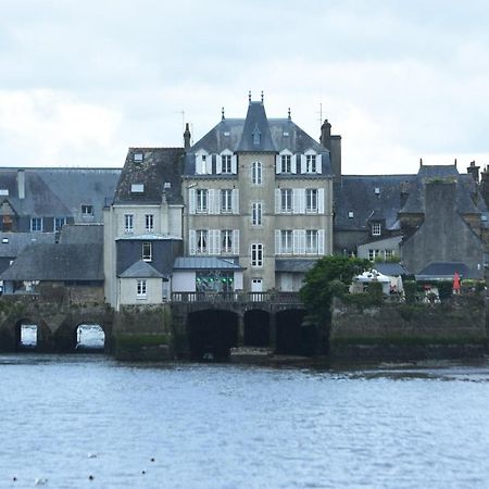 Une Nuit Sur Le Pont 1 Landerneau Exteriör bild