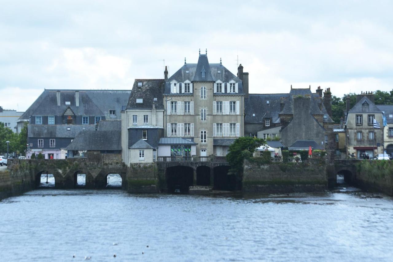 Une Nuit Sur Le Pont 1 Landerneau Exteriör bild